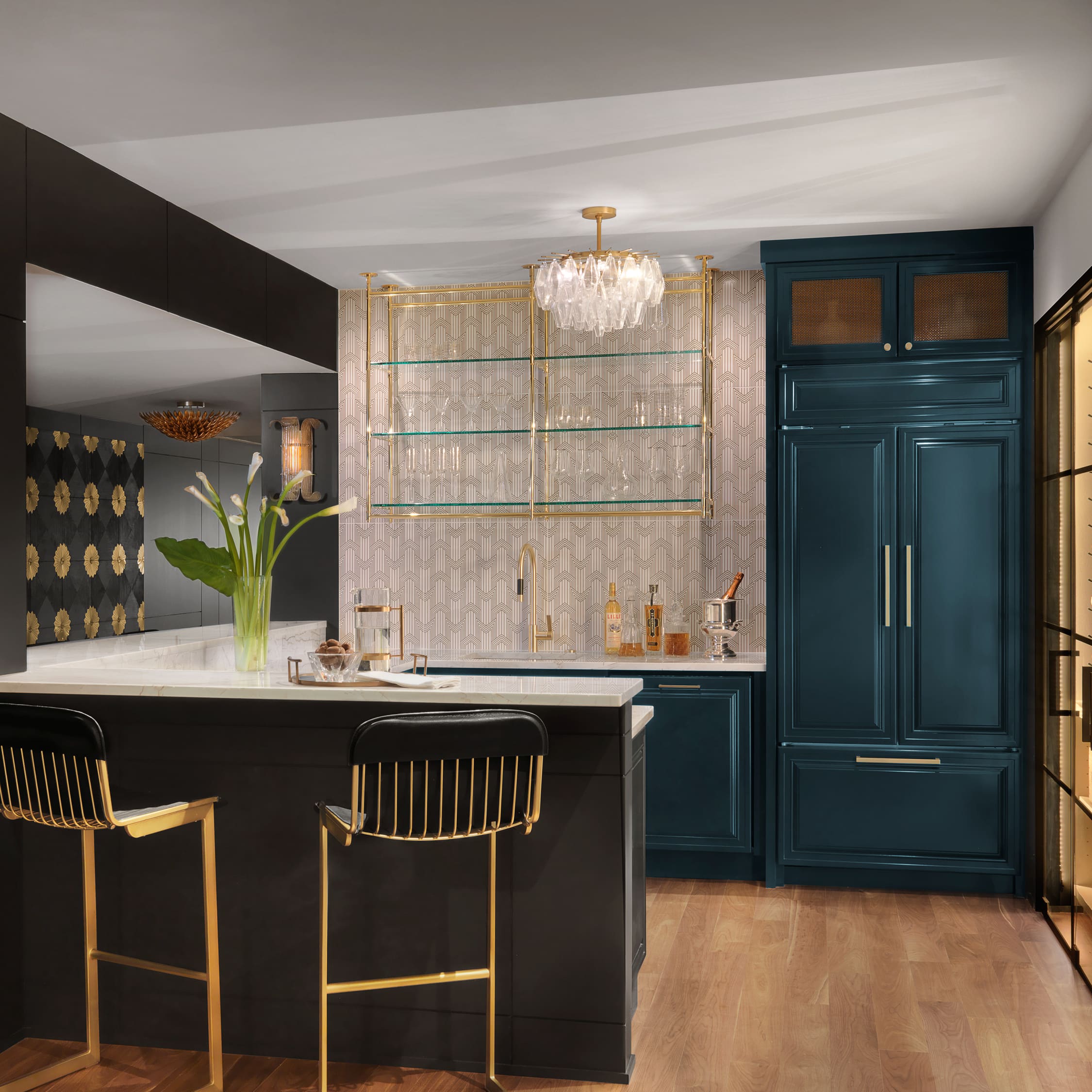 Bold Home Office Design